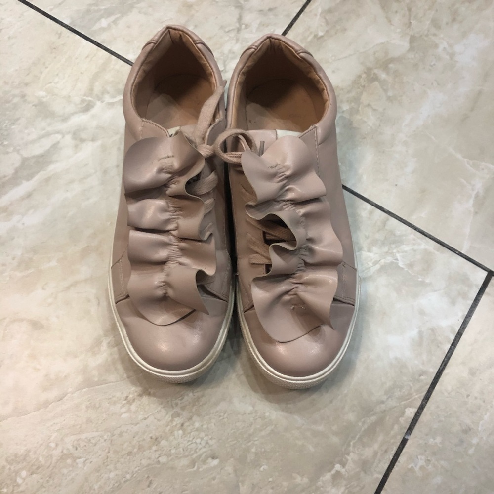 Ruffle sneakers - Picture 2 of 4